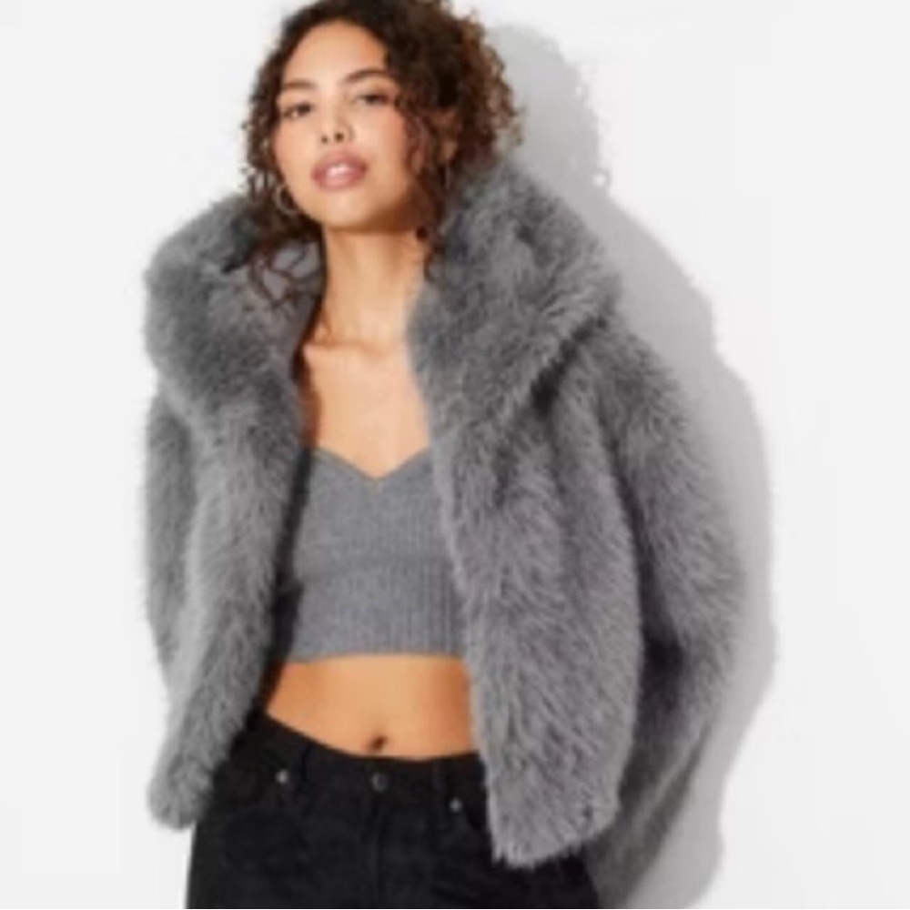 NEW Wild Fable Faux Fur Gray Hooded Hoodie Oversized Jacket Coat with Pockets